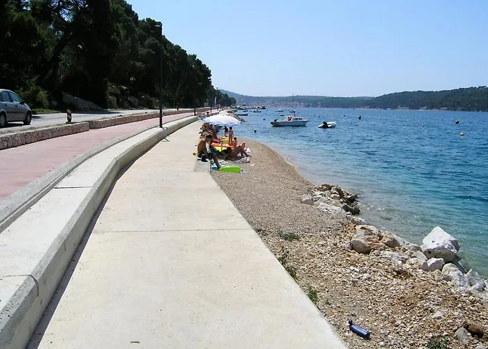 And By The Sea 게스트하우스 3*